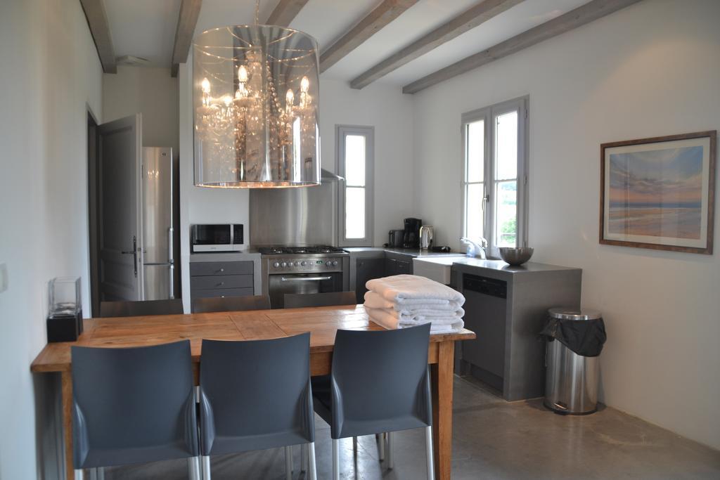 Chateau Les Merles Et Ses Villas Mouleydier Eksteriør billede