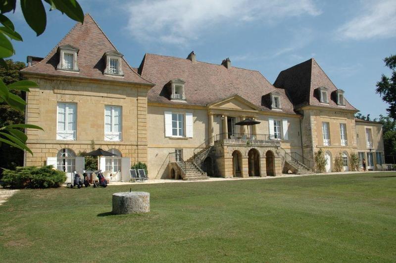 Chateau Les Merles Et Ses Villas Mouleydier Eksteriør billede