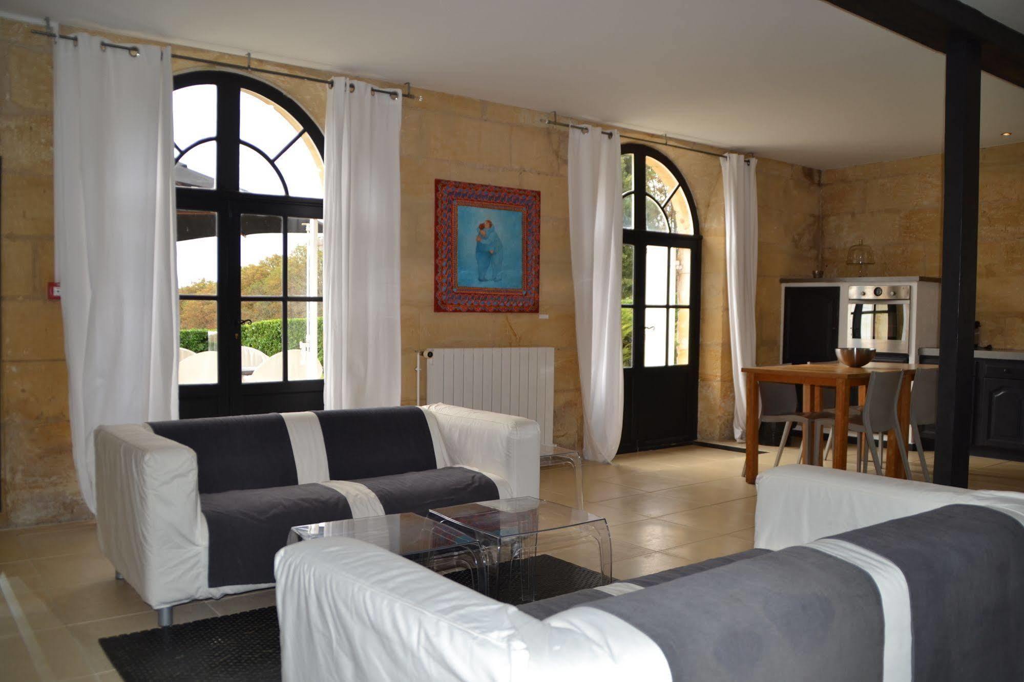 Chateau Les Merles Et Ses Villas Mouleydier Eksteriør billede