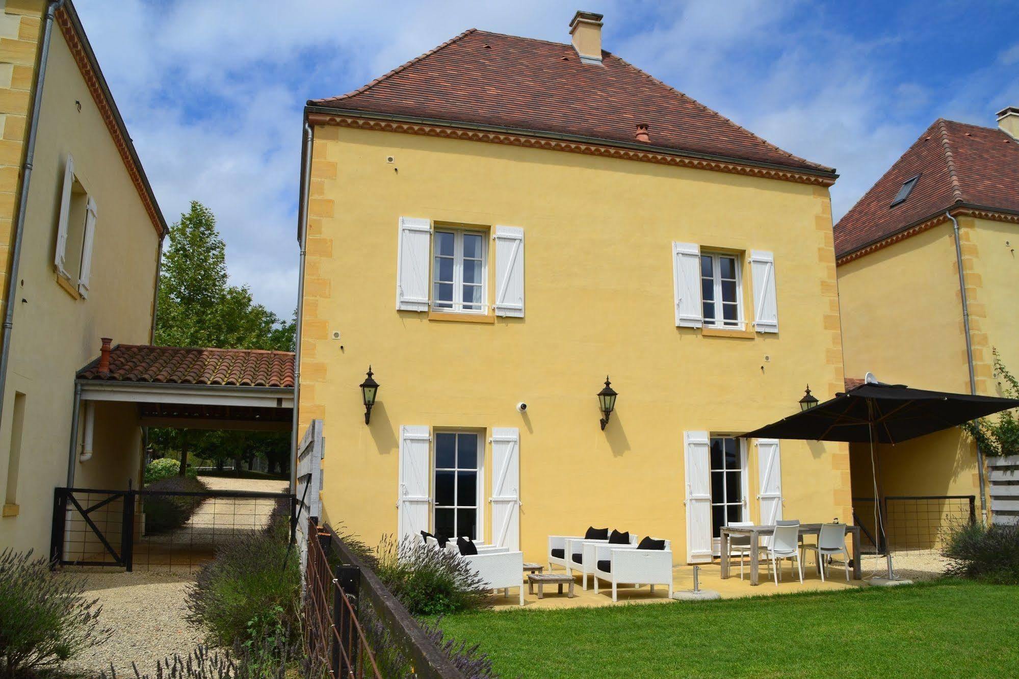 Chateau Les Merles Et Ses Villas Mouleydier Eksteriør billede